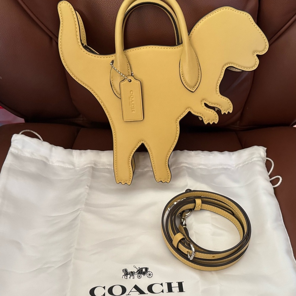 Coach Rexy Bag 🦖 CT924 in Vanilla/Light Yellow RARE COLOR NWOT - Picture 2 of 8